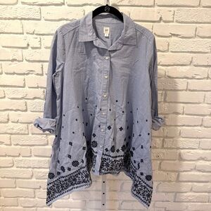 GAP Chambray Embroidered Hem Button-Down Shirt XS